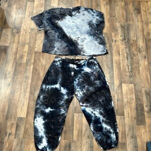 Women’s Tie Dye Lounge Set (shirt and joggers)